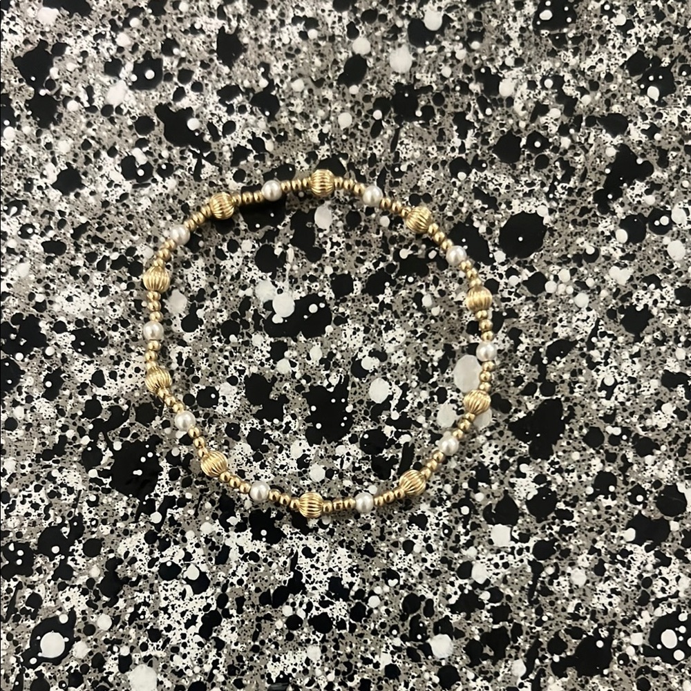 Elegant Gold and Pearl Enewton Beaded Bracelet